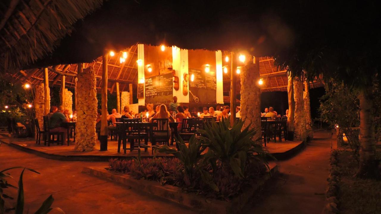 Paje By Night Bungalows Екстериор снимка
